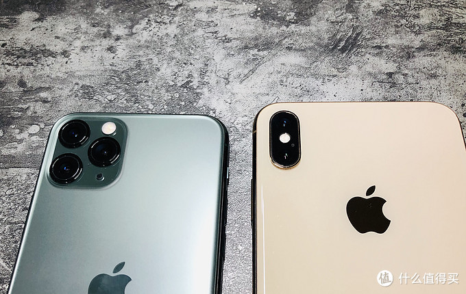 苹果11在哪里看最新新闻iphone11后置摄像头玻璃碎了换一个多少钱-第1张图片-太平洋在线下载
